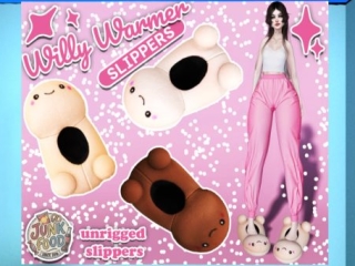 Willy Warmer Slippers, L$349 each/L$1000 FP